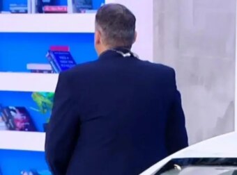 Απρόοπτο για τον Γιώργο Λιάγκα με το ανοικτό μικρόφωνο: “Μη μιλάτε όλοι μαζί γ@@ω την πουτ@@α μου”