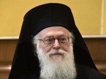 Ποιος είναι ο διάδοχος του Αρχιεπισκόπου Αλβανίας Αναστάσιου; Ήταν επιλογή του χαρισματικού ιεράρχη
