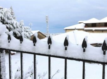 Καιρός: Δραματική αλλαγή – Πότε έρχονται χιόνια και τσουχτερό κρύο;