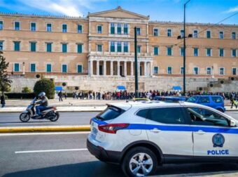 «Γράψε δύο φάρμακα να τα δώσω αλλού»: Οι διάλογοι που «έκαψαν» το κύκλωμα των παράνομων συνταγογραφήσεων