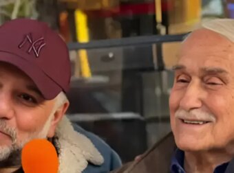 Γρηγόρης Αρναούτογλου: Συνδιάζει παρελθόν και παρόν με τον πατέρα του στα γυρίσματα του «The Roadshow» – Έρχεται σε εκπομπή του διατηρώντας την ίδια αίσθηση.