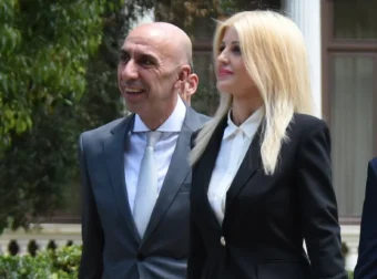 Έλενα Ράπτη: «Ο σύζυγός μου ξεχωρίζει για…» – Η σπάνια αναφορά στον Γιάννη Μπρατάκο