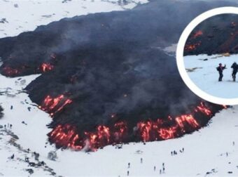 Η Αίτνα «βρυχάται»: Απόκοσμες εικόνες από την έκρηξη του ηφαιστείου (Video)