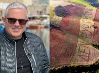 «Ξυπνάτε γιατί χανόμαστε!»: Δημόσια παρέμβαση του Τάσου Δούση πριν από τις διαδηλώσεις για τα Τέμπη
