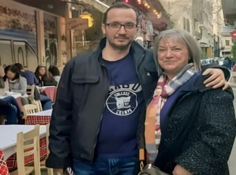 Βασίλης Καλογήρου: «Έχω ενδείξεις ότι πρόκειται για εγκληματική ενέργεια» λέει η μητέρα του