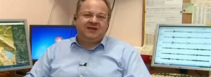Σεισμός Σαντορίνη: Σοκάρει ο Παπαζάχος – «Το ηφαίστειο έχει φύγει από την κατάσταση ηρεμίας»