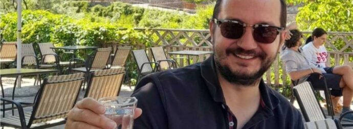 Τι είναι το υοειδές οστό που βρέθηκε σπασμένο στον Βασίλη Καλογήρου;