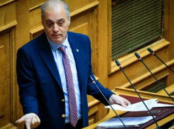 Βελόπουλος – «Ο Μητσοτάκης δεν θα ζούσε με 700 ευρώ το μήνα, αλλά υποχρεώνει Έλληνες να ζουν με 800»