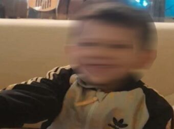 «Μου έφαγες το παιδί»: Σφάζονται οι παιδοκτόνοι του Άγγελου – Αλλάζει τακτική ο πατριός