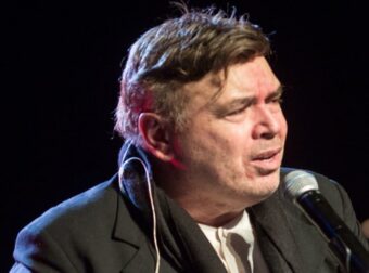 Αδερφή Μανώλη Λιδάκη: «Ο ιδιοκτήτης τον είδε στο κρεβάτι από το παράθυρο και…» – Τι έδειξε η νεκροψία