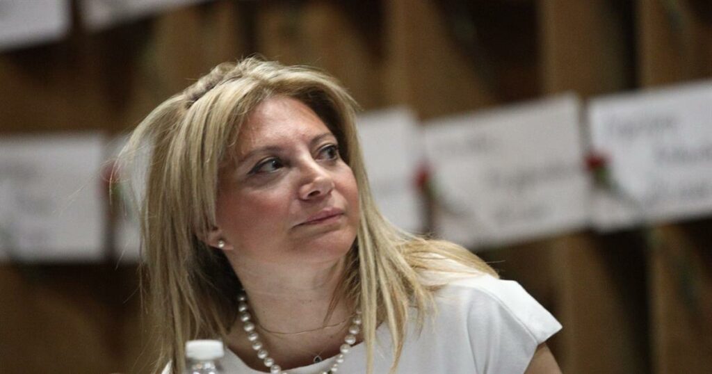 «Βολές» κατά του Αρείου Πάγου από την Μαρία Καρυστιανού – «Η λέξη Κράτος Δικαίου πνίγεται στην Ελλάδα, ασφυκτιούμε, μας έχετε στερήσει το οξυγόνο»