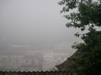 Αινιγματικό πέπλο ομίχλης από τα Κύθηρα ως τον Σαρωνικό – Τι είναι το φαινόμενο που εντυπωσίασε την Αθήνα