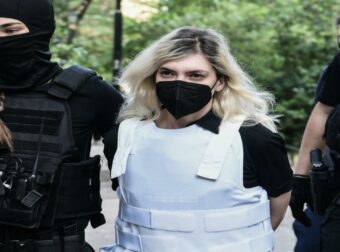 Ρούλα Πισπιρίγκου: Τα έκανε λαμπόγυαλο στην φυλακή μετά την καταδίκη της σε διπλά ισόβια – Το διαψεύδει η δικηγόρος της