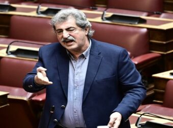 Δύσπιστος, πολύ δύσπιστος ο Πολάκης με πρόσφατη δημοσκόπηση