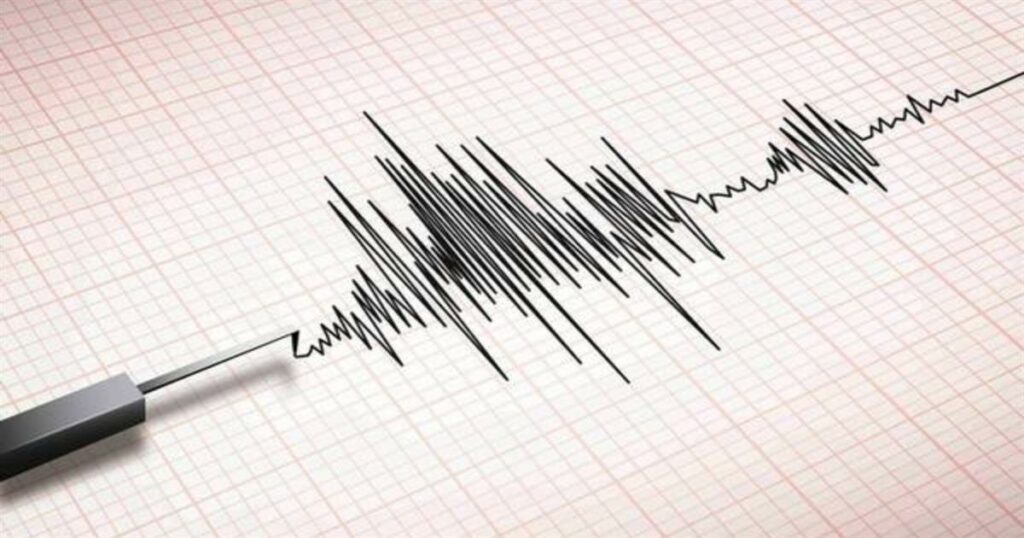 Ισχυρός σεισμός στη Σαντορίνη