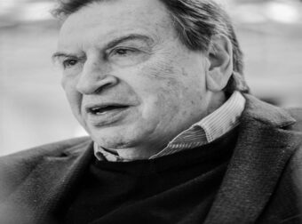 Λάμπης Τσιριγωτάκης: Ο δημοσιογράφος που κατέγραψε την ιστορία με τη φωνή και την πένα του