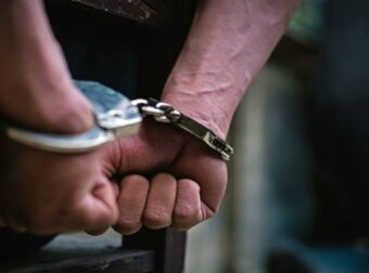 Απίστευτο περιστατικό στη Μαγνησία: 45χρονος πουλούσε ποpνό με τη σύζυγό του