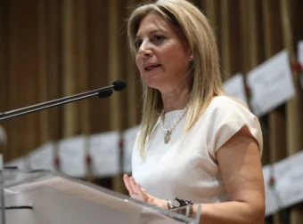 Μαρία Καρυστιανού – “Ήρθε η στιγμή να αλλάξουν τα πάντα στη χώρα μας. Μας περνάνε για ηλίθιους”