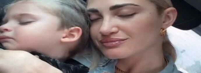 Η Ιωάννα Τούνη αποχωρίζεται ξανά τον γιο της – «Θα μου λείψεις μωρό μου»