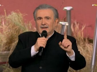 Λαζόπουλος για Κυβέρνηση: «Έχει πέσει όλο το πολιτικό σύστημα, το θέμα είναι να το παραδεχθεί» (video)