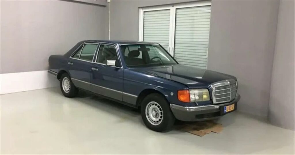 Πωλείται η αγαπημένη Mercedes του Ανδρέα Παπανδρέου – Πόσο κοστίζει