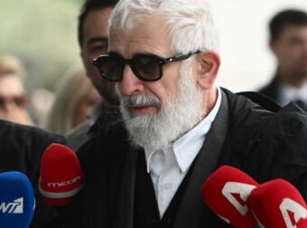 Μάρτυρες υπεράσπισης Φιλιππίδη: «Ο Θεός φταίει που δικάζεται»