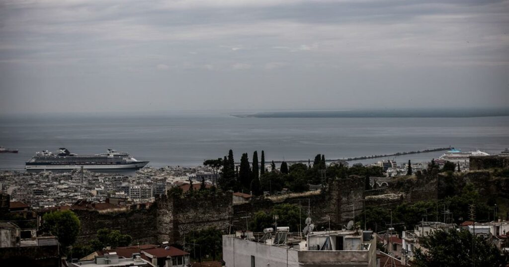 Θρίλερ στη Θεσσαλονίκη: Βρέθηκε σορός άνδρα να επιπλέει στον Θερμαϊκό!