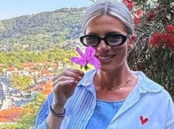 Ελένη Χαμπέρη: Ποζάρει με την κόρη της μια μέρα μετά τη γέννα – «Η μικρή μου πριγκίπισσα»