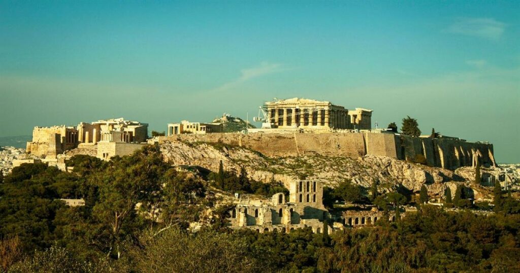 Η ακρίβεια μαστίζει τους Έλληνες: Η ζωή στην Αθήνα κοστίζει περισσότερο και από το Λονδίνο!