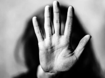 Αδιανόητο σκηνικό στη Θεσσαλονίκη: Συνελήφθη 93χρονος που ξυλοκόπησε με μπαστούνι την 86χρονη σύζυγό του