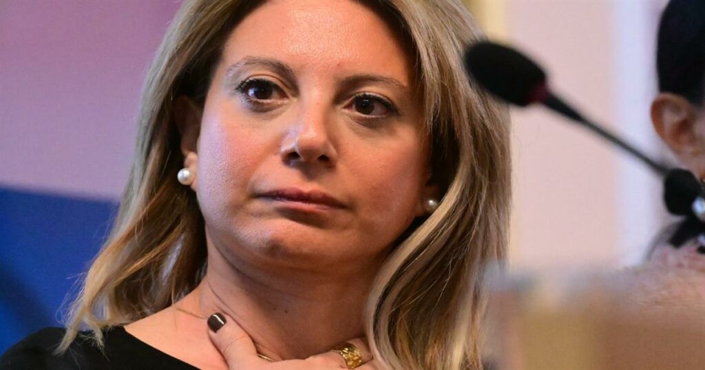 Συγκινεί η Μαρία Καρυστιανού για τη Γάζα: «Ως άνθρωπος και ως μητέρα στέκομαι με σκυμμένο κεφάλι μπροστά στις μαχόμενες μανάδες»