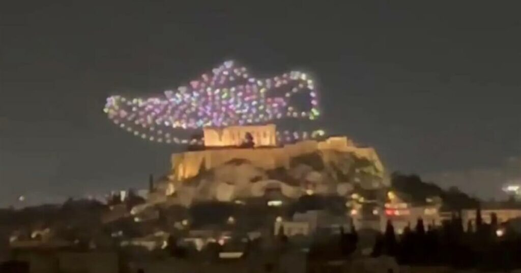 Tι απαντάει η Adidas για τα όσα συνέβησαν με φόντο την Ακρόπολη