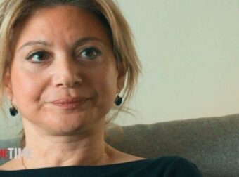 Μαρία Καρυστιανού: «Την εξισώνουν με γύναιο, σκεύος hδονής έγχρωμων ανδρών» – Τι συνέβη