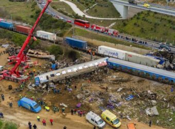 Το πόρισμα Καρώνη, η… ασφάλεια των τρένων της Siemens και οι «σeξι Αγιοβασιλίτσες»
