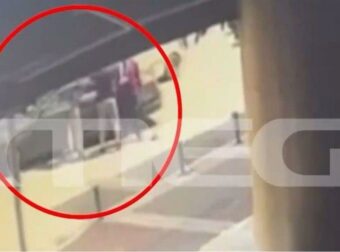 Η σύζυγος του γιατρού που ξυλοκοπήθηκε στη Θεσσαλονίκη αποκαλύπτει: «Όρμησαν μέσα στο ΙΧ και το παιδί…»