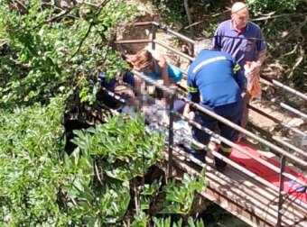 ΕΚΤΑΚΤΟ: Οικογενειακή τραγωδία – Νεκρός 4χρονος που έπεσε με τον πατέρα του σε χαράδρα