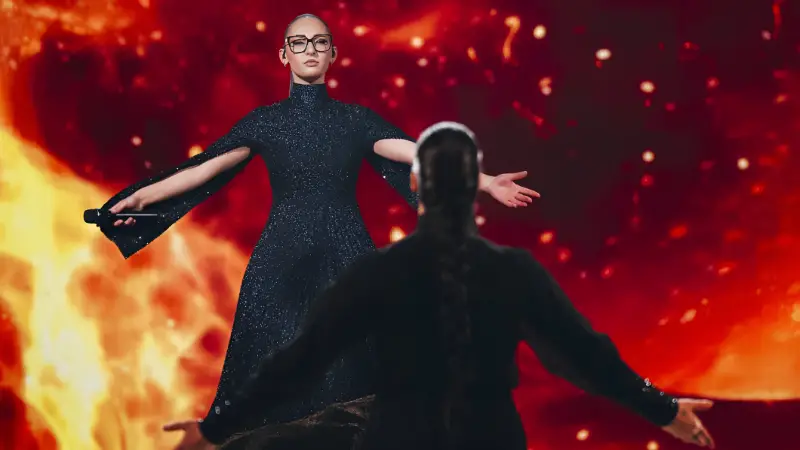 Eurovision 2025: Η Klavdia μάγεψε στην πρόβα – Δείτε το που διέρρευσε από την εντυπωσιακή αλλαγή του φορέματος που έκλεψε την παράσταση
