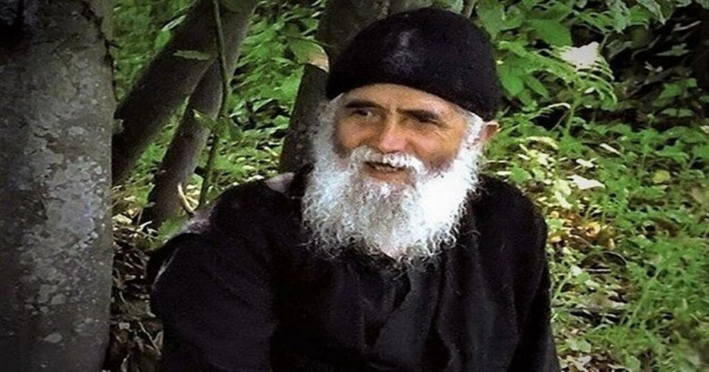 Άγιος Παΐσιος: «Η προσευχή που πρέπει να λέτε κάθε μέρα για δείτε αλλαγές στη ζωή σας»
