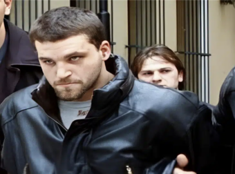 Αγνώριστος ο δολοφόνος Κώστας Πάσσαρης στα 50 του- Με λιγότερα μαλλιά και αδυνατισμένος