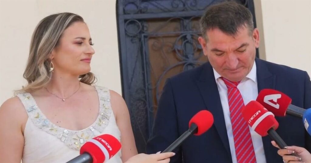 Πύρρος Δήμας – Δεν ήρθαν τα παιδιά του στη βάφτιση της κόρης του: Η συγκίνηση, οι δηλώσεις και η αποκάλυψη