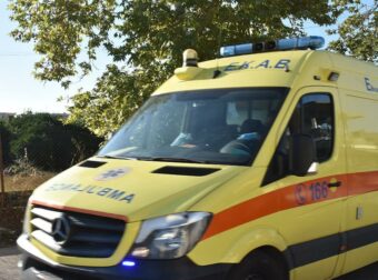 Θρίλερ στο Βόλο: 37χρονος κατέρρευσε και πέθανε έξω από το Κέντρο Υγείας στον Αλμυρό