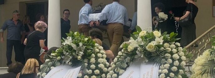 Δράμα: Οδύνη στην κηδεία του 61χρονου Χρήστου Σταυριανίδη – Τι κατέγραψε το κινητό του στη μάχη με την αρκούδα