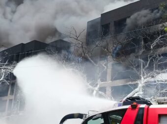 Συναγερμός στην Ινδία: Συντριβή αεροπλάνου με πάνω από 242 επιβαίνοντες