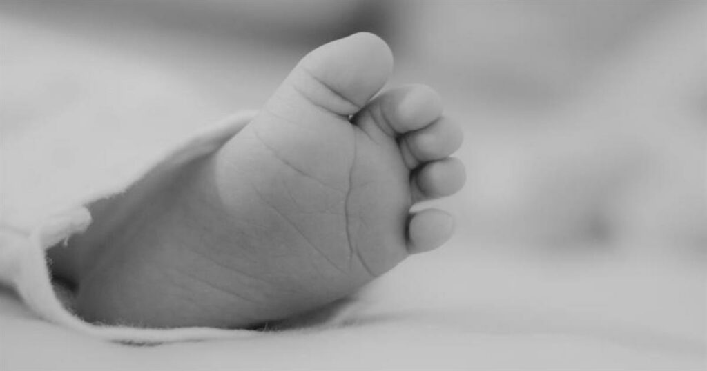 Ηράκλειο: Φοιτήτρια γέννησε νεκρό βρέφος στην τουαλέτα του σπιτιού της – Δεν ήξερε πως ήταν έγκυος ισχυρίζεται