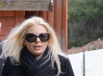 Αννίτα Πάνια: Σπάνια εμφάνιση στην κάμερα – Επιστρέφει στην τηλεόραση;