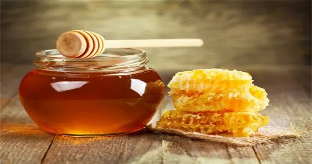 Όταν αγοράζετε μέλι μπορείτε εύκολα να καταλάβετε αν είναι αληθινό ή ψεύτικο γυρίζοντας το βάζο ανάποδα – Μια πολύ έξυπνη μέθοδος