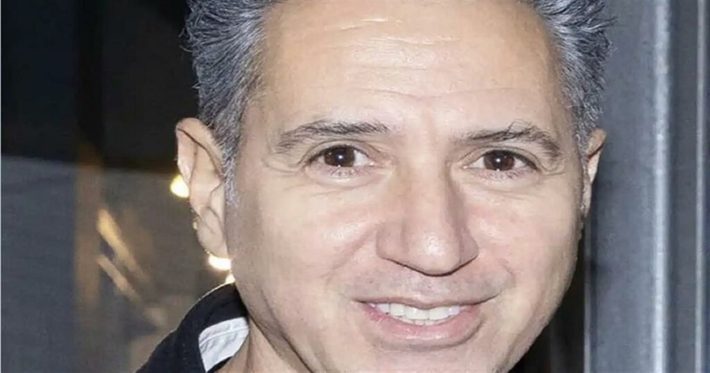 Έκτακτη είδηση για τον τραγουδιστή Δημήτρη Kόκoτα..