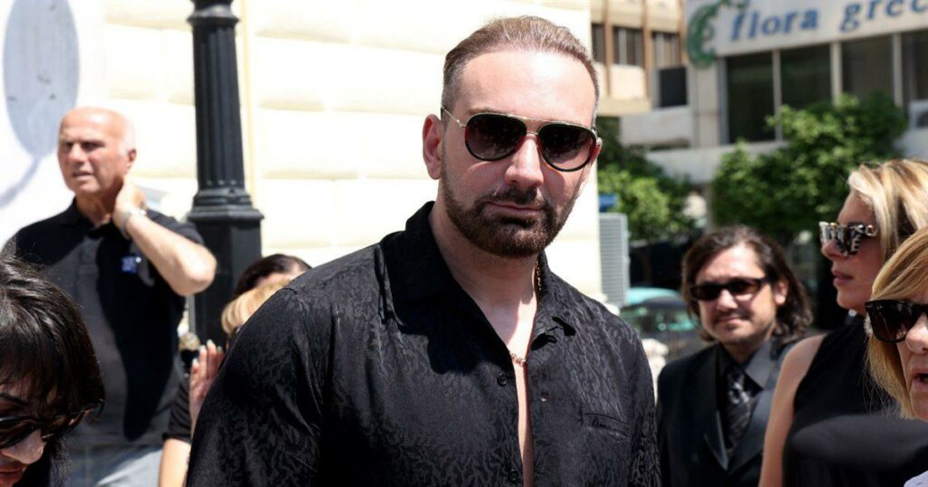 Θρήνος για τον Νίκο Κοκλώνη – Πέθανε ο πατέρας του
