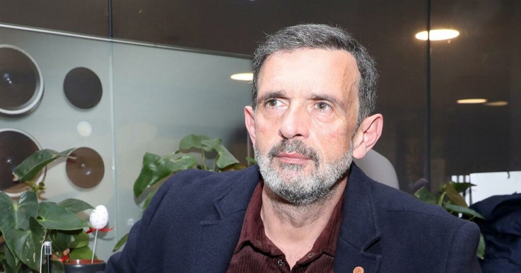 Κακούρης: Η κατάθλιψη και η απάντηση για τη σύζυγό του – «Η Αλίκη δεν θέλει να μιλάω για εκείνη»
