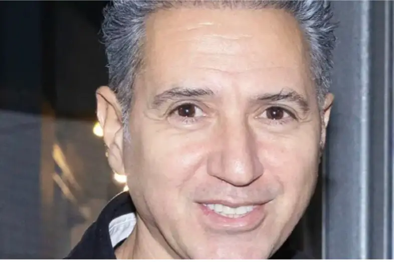Πανελλήνια συγκίνηση για τον τραγουδιστή, Δημήτρη Κόκοτα
